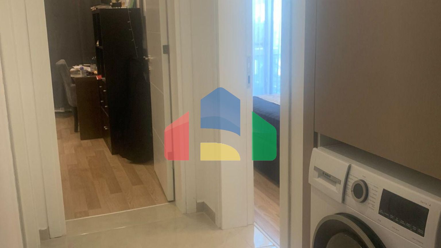 Трехкомнатная квартира 81 м2 в уютном комплексе с бассейном в Алсанджаке