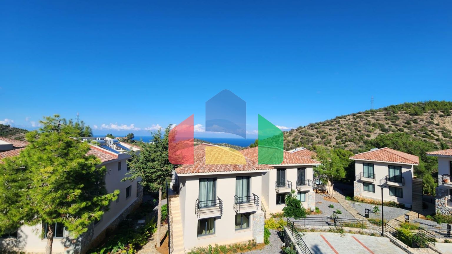 Трехкомнатная квартира 80 м2 с балконом в районе Илгаз