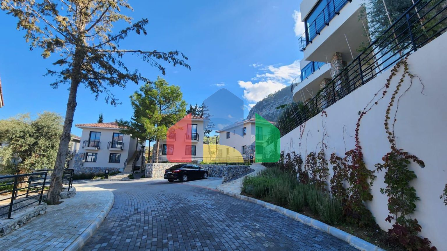 Трехкомнатная квартира 80 м2 с балконом в районе Илгаз