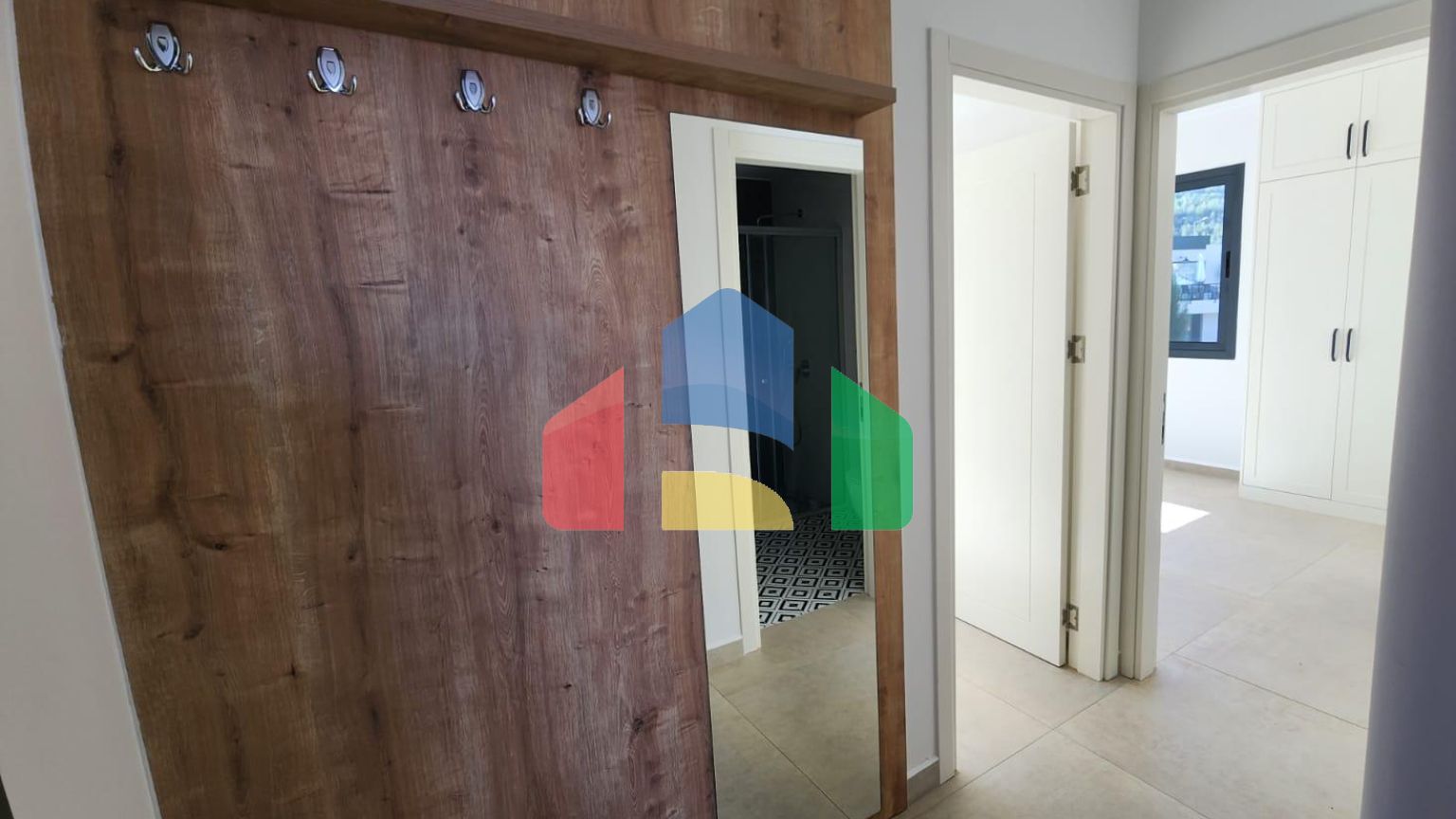 Трехкомнатная квартира 80 м2 с балконом в районе Илгаз