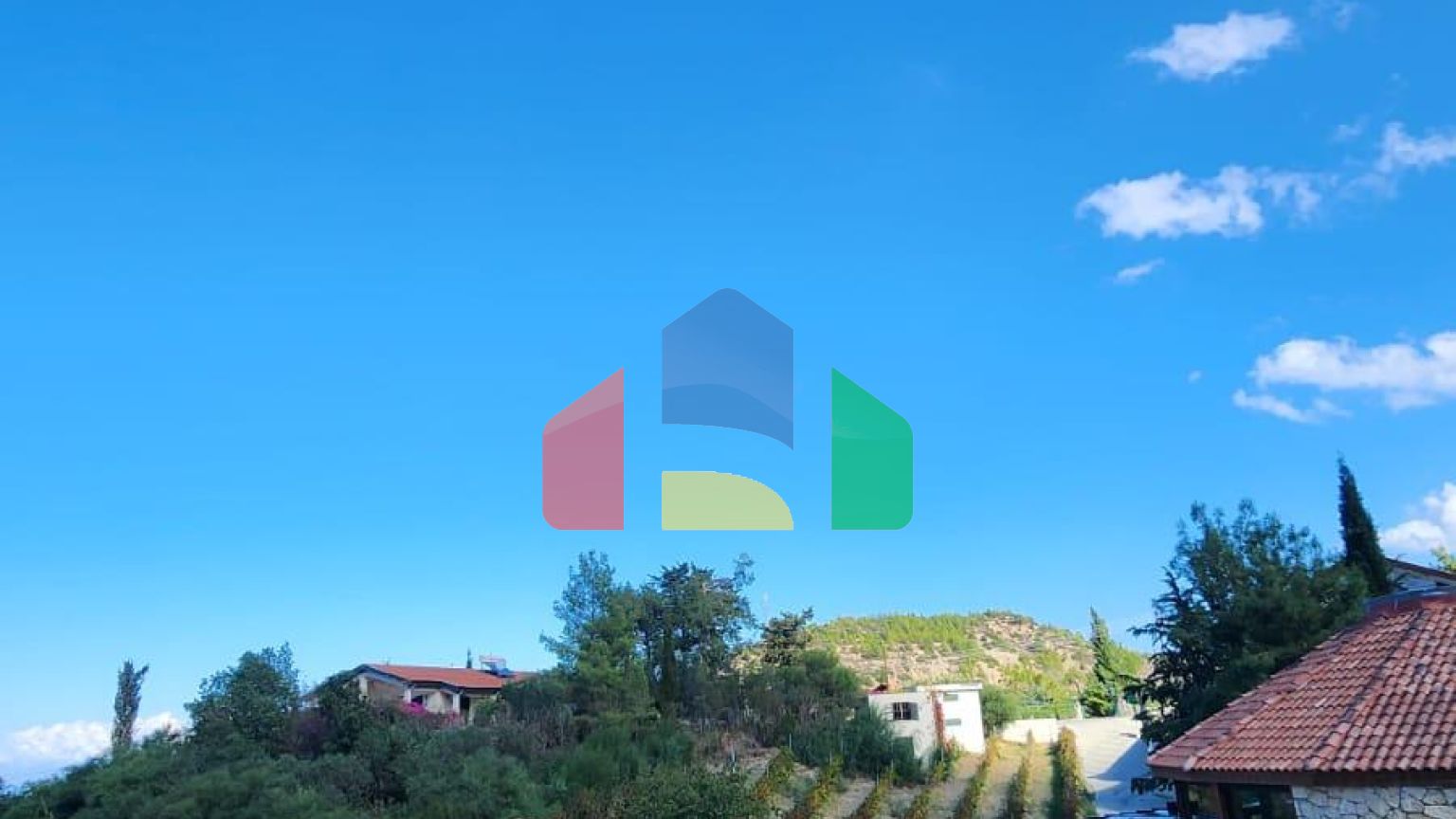 Трехкомнатная квартира 80 м2 с балконом в районе Илгаз