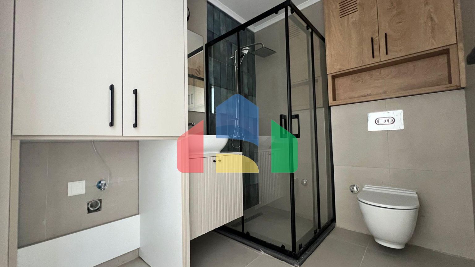 3-комнатный пентхаус loft 74 м2 с террасой на крыше 31 м2 в уютном комплексе в Эсентепе