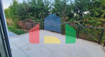 Современная вилла 3+1 (170 м2) рядом с морем  в Алсанджаке