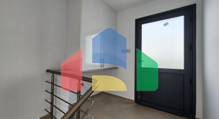 Современная вилла 3+1 (170 м2) рядом с морем  в Алсанджаке