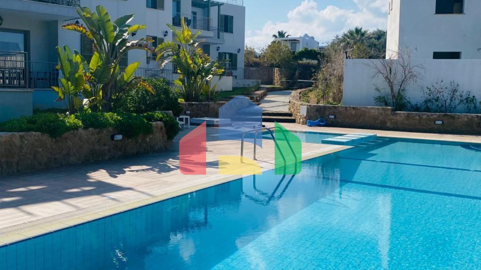 3-комнатные апартаменты 74м2 с техникой