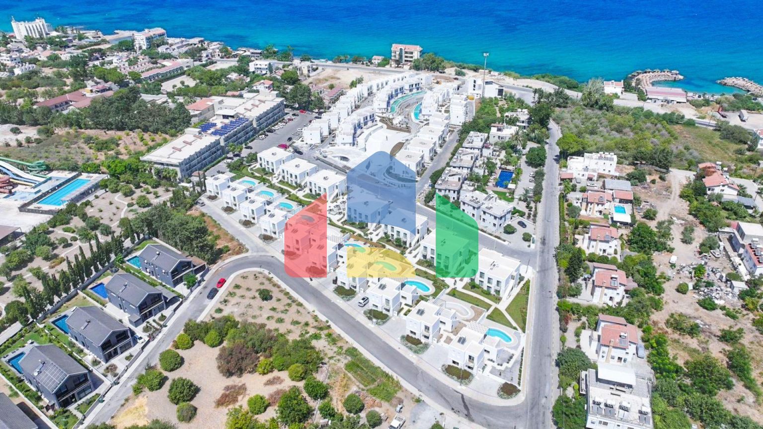 3-комнатные апартаменты 71 м2 с террасой 50 м2 Penthouse в новом комплексе в Лапте