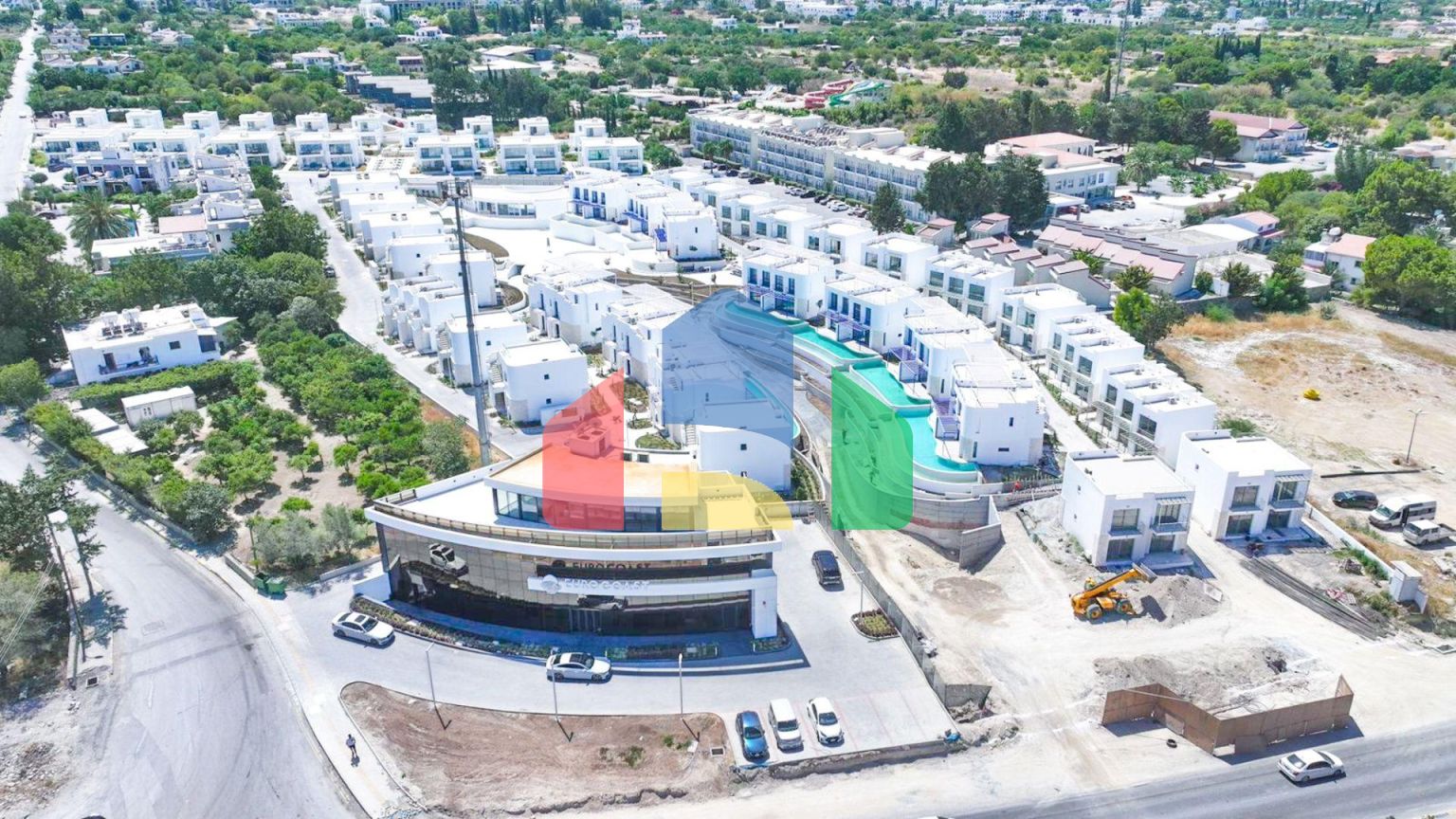 3-комнатные апартаменты 71 м2 с террасой 50 м2 Penthouse в новом комплексе в Лапте