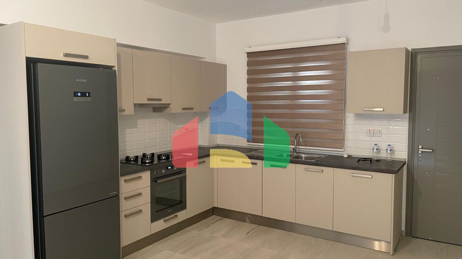 3-комнатные апартаменты 74м2 с мебелью и техникой