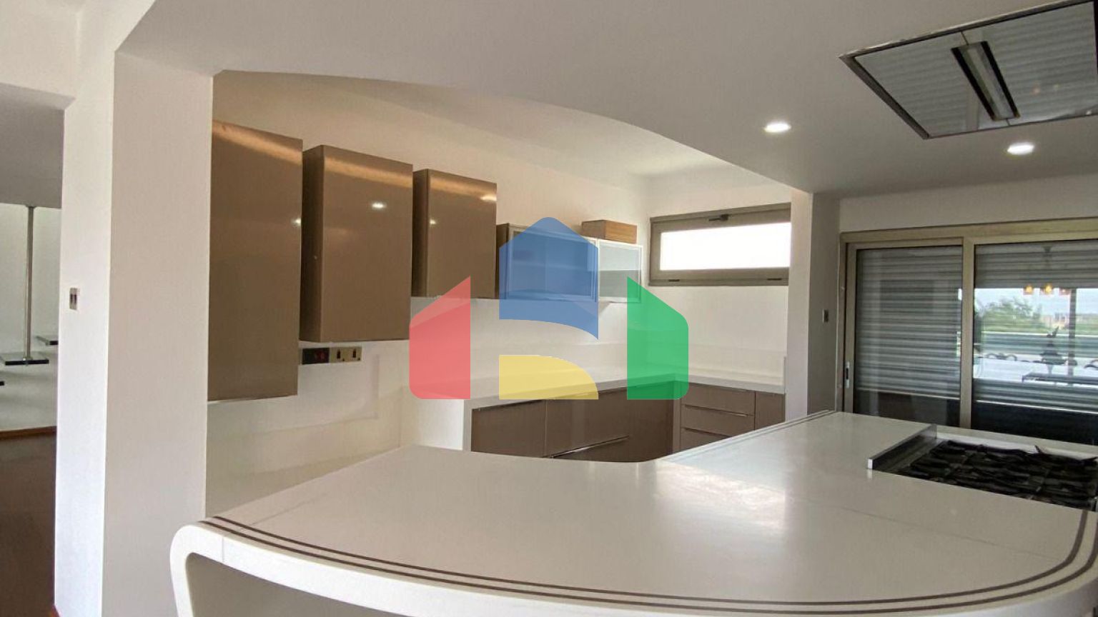 4-комнатные апартаменты loft 457м2 в 10 минутах от моря