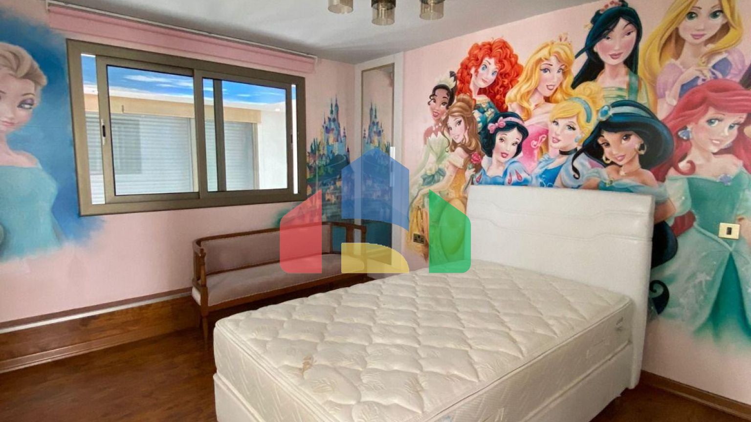 4-комнатные апартаменты loft 457м2 в 10 минутах от моря