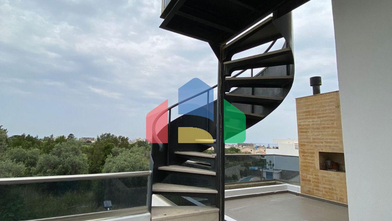 4-комнатные апартаменты loft 457м2 в 10 минутах от моря