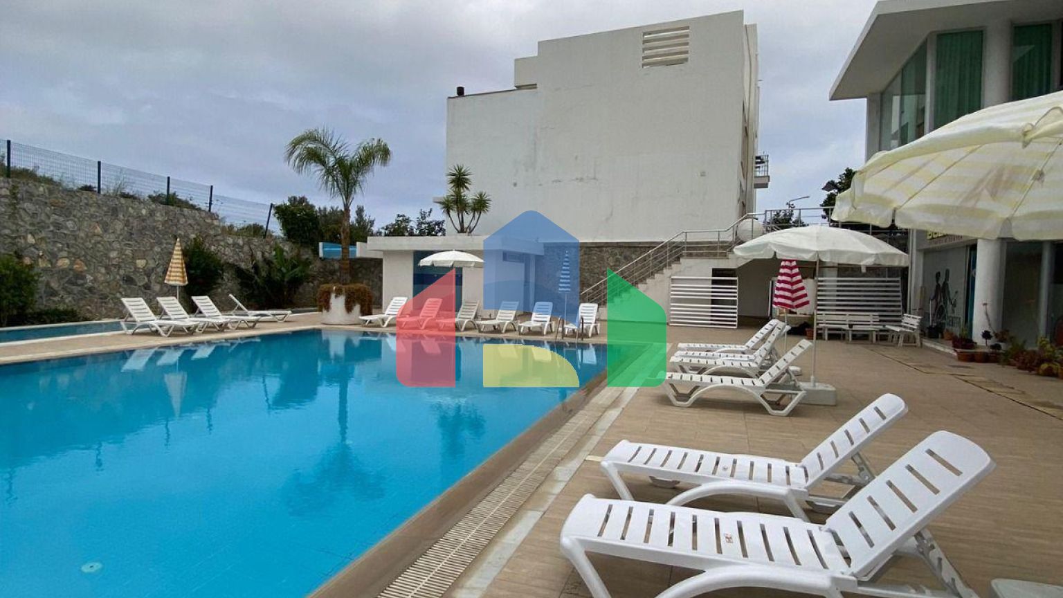 4-комнатные апартаменты loft 457м2 в 10 минутах от моря