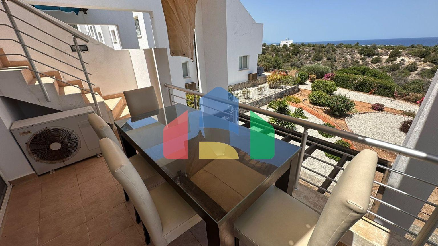 3-комнатные апартаменты 64м2 с террасой на крыше 70м2