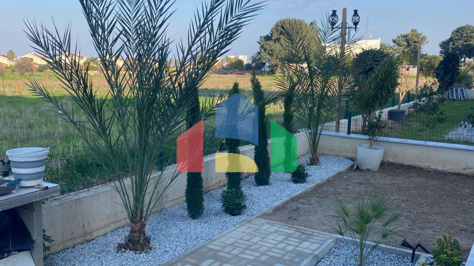 3-комнатная вилла 138 м2 с террасой на крыше