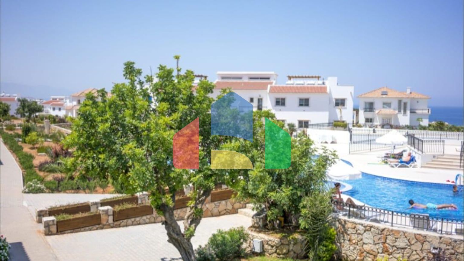 3-комнатные апартаменты с террасой общей площадью 105м2