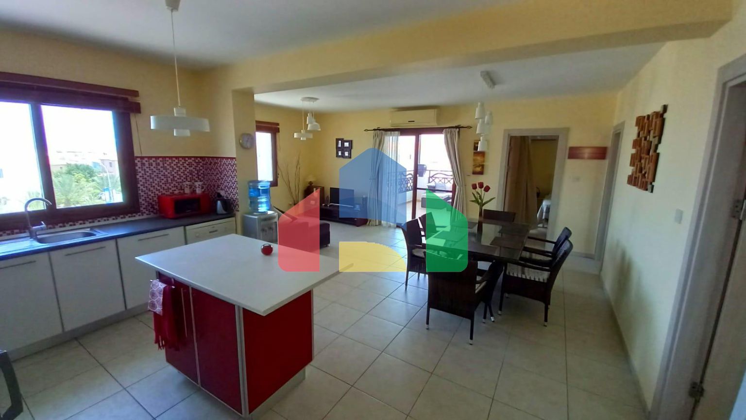 3-комнатные апартаменты с террасой общей площадью 105м2