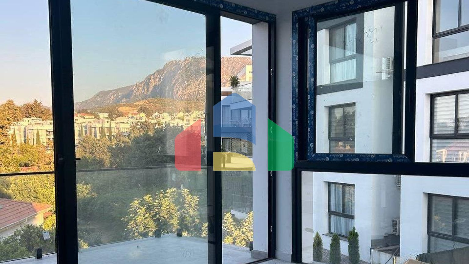 3-комнатный пентхаус 91 м2 с террасой на крыше 39 м2