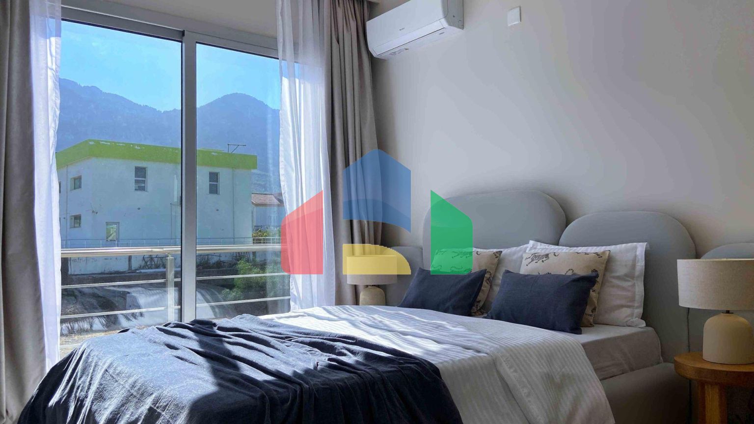 3-комнатный пентхаус 218 м2 на первой береговой линии