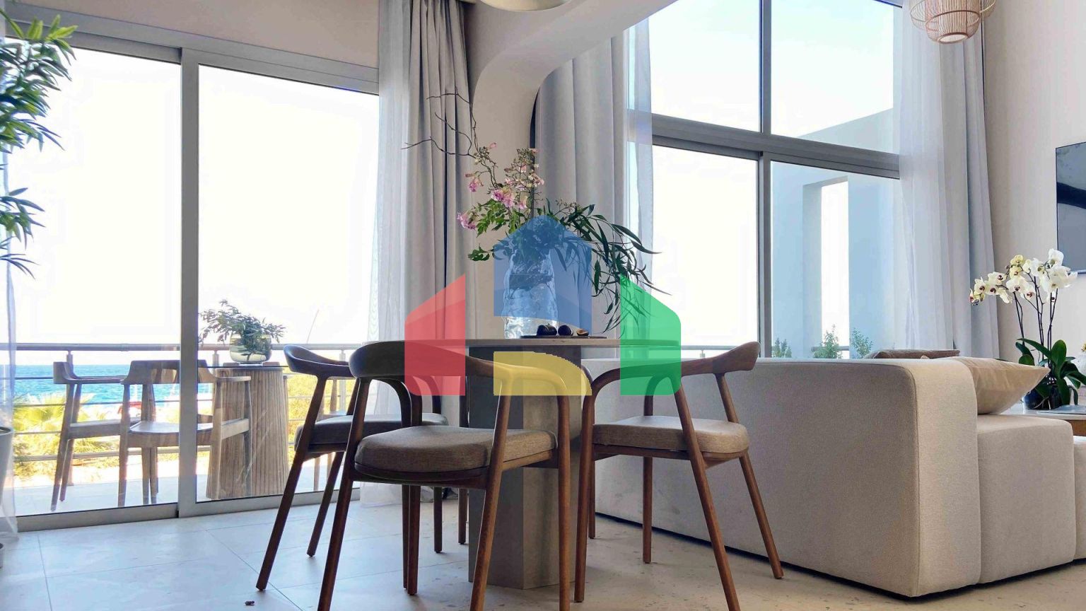 3-комнатный пентхаус 218 м2 на первой береговой линии