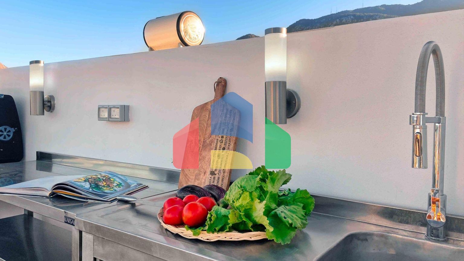 3-комнатный пентхаус 218 м2 на первой береговой линии