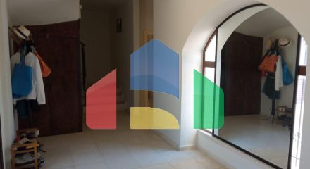 4-комнатная вилла 237 м2 у подножия гор