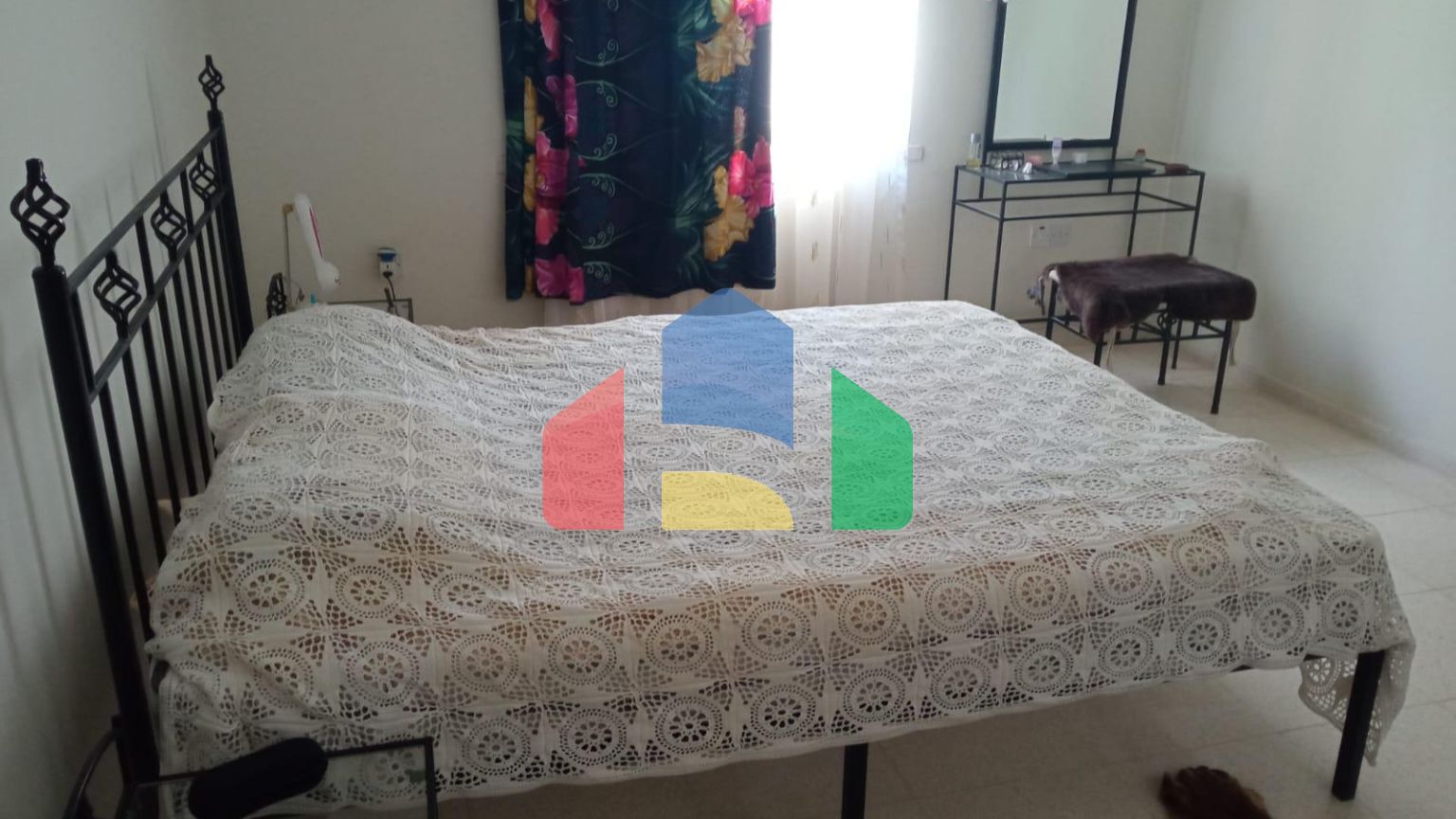 4-комнатная вилла 237 м2 у подножия гор