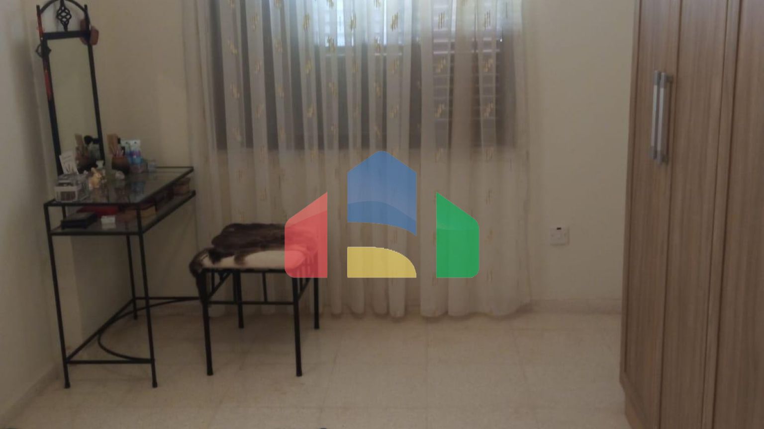 4-комнатная вилла 237 м2 у подножия гор