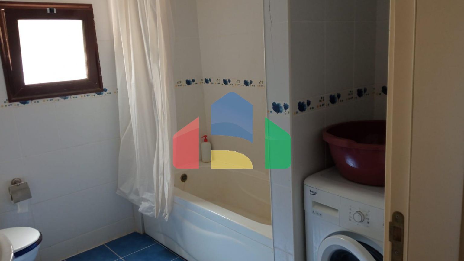 4-комнатная вилла 237 м2 у подножия гор