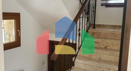 4-комнатная вилла 190м2 с бассейном