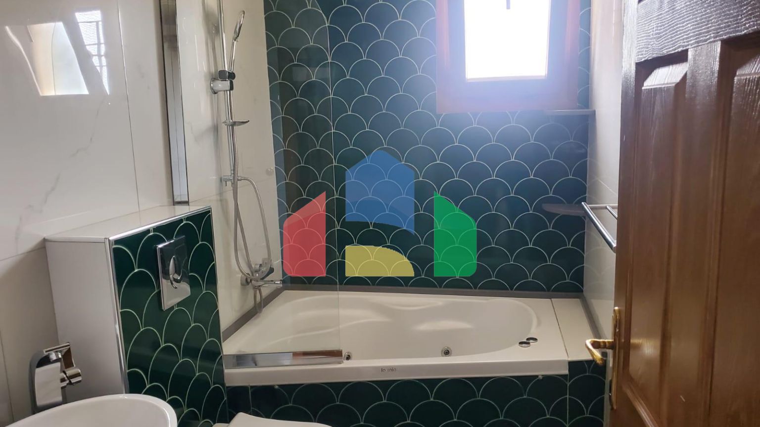 4-комнатная вилла 190м2 с бассейном