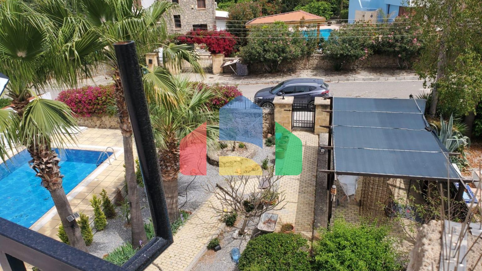 4-комнатная вилла 190м2 с бассейном