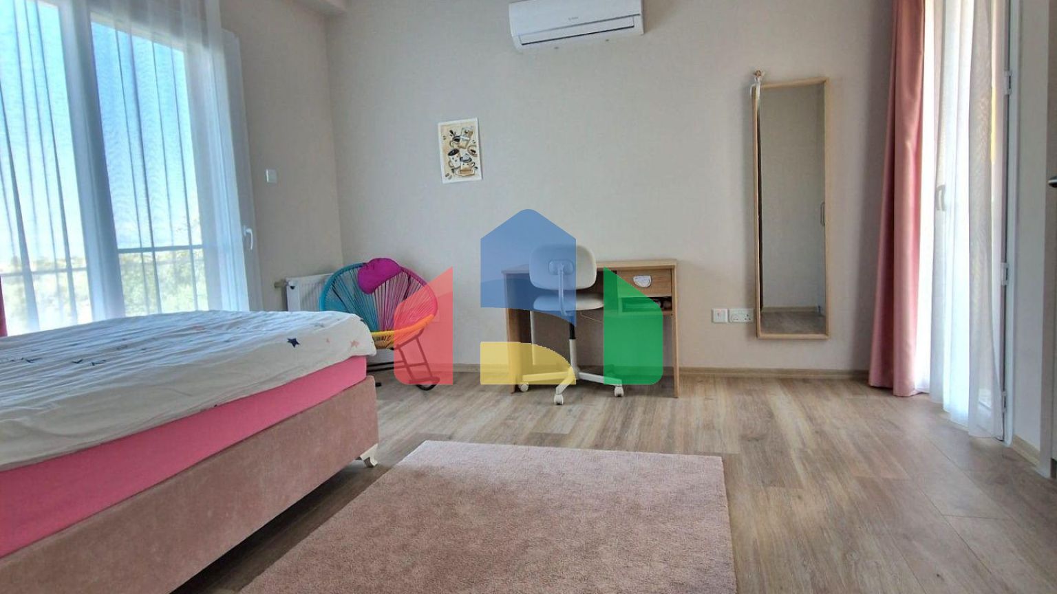 5-комнатнатная вилла 200 м2 с бассейном