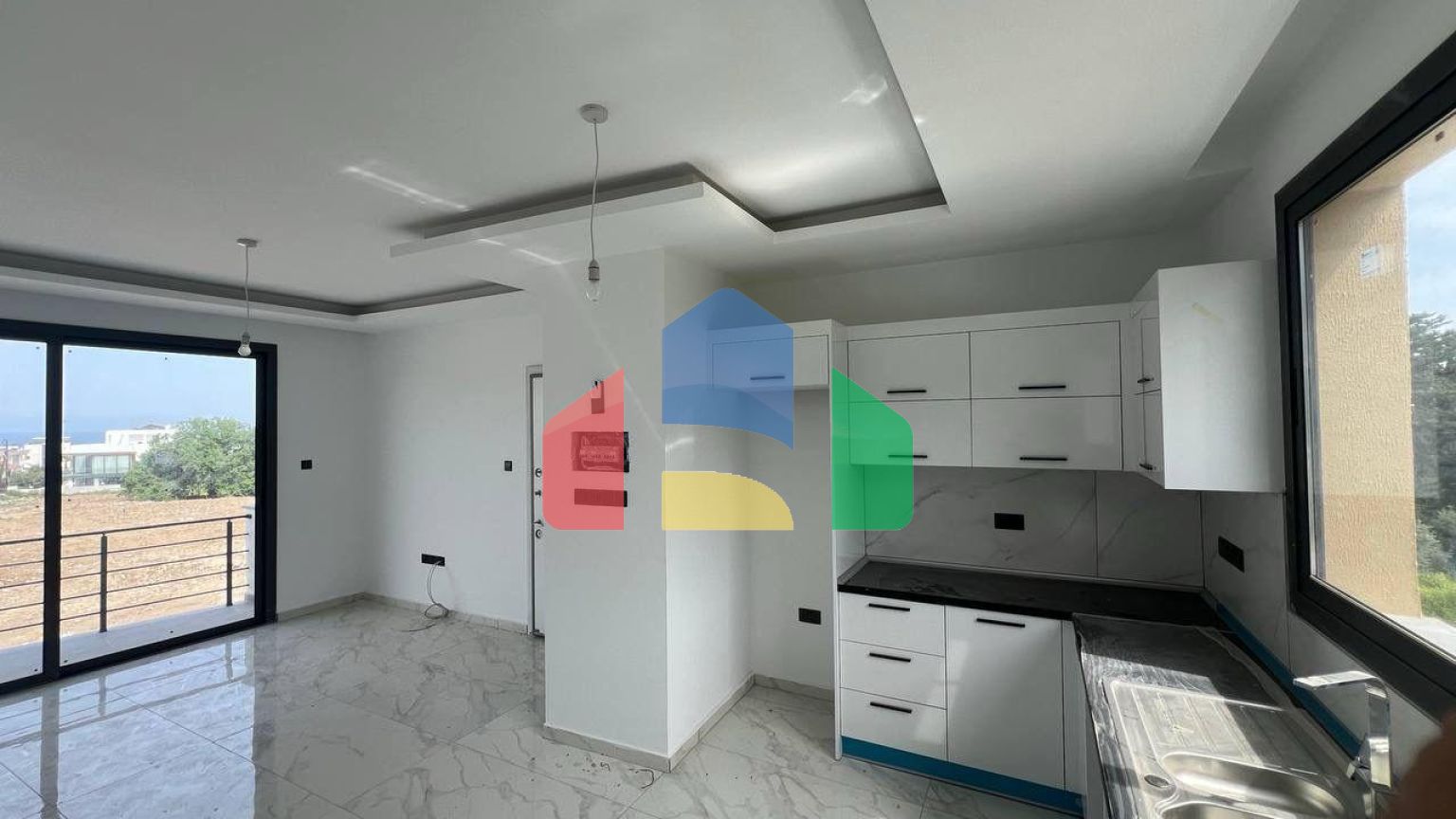 3-комнатные апартаменты 69м2 с террасой в Алсанджаке