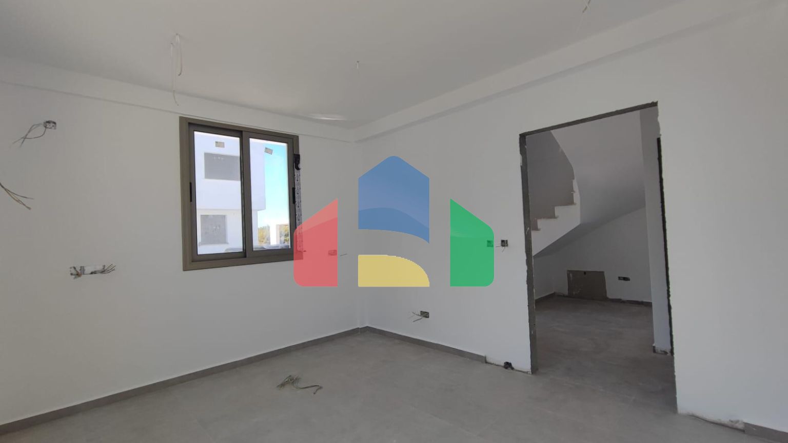 4-комнатная вилла 165 м2 с террасой на крыше