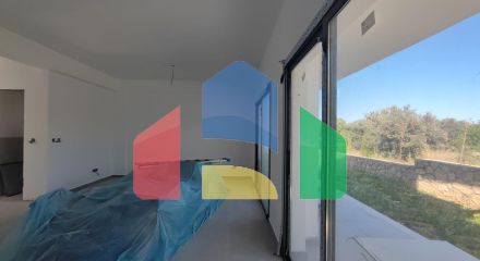 4-комнатная вилла 165 м2 с террасой на крыше