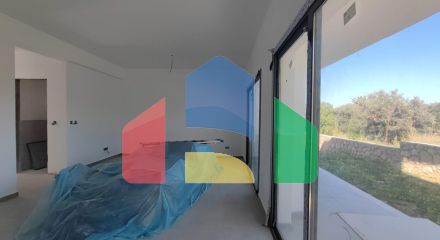 4-комнатная вилла 165 м2 с террасой на крыше