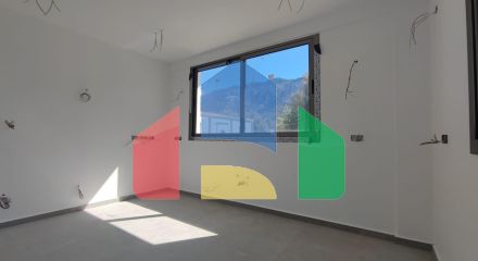 4-комнатная вилла 165 м2 с террасой на крыше