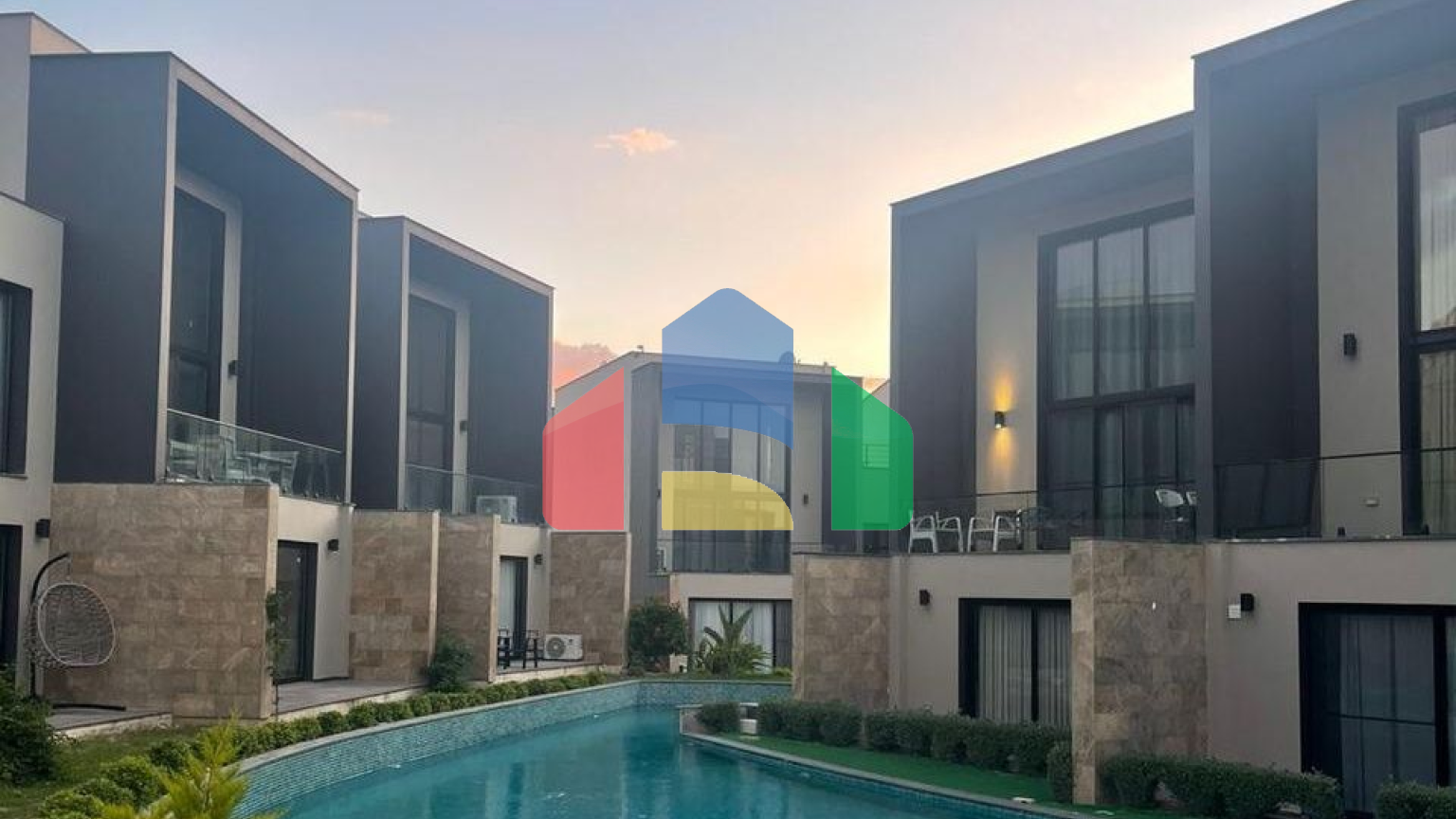 3-комнатные апартаменты 85 м2 в элитном комплексе на первой береговой линии