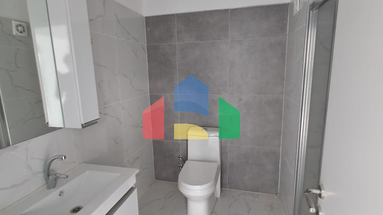 3-комнатные апартаменты loft 140 м2 с большой террасой 38 м2 в уютном комплексе