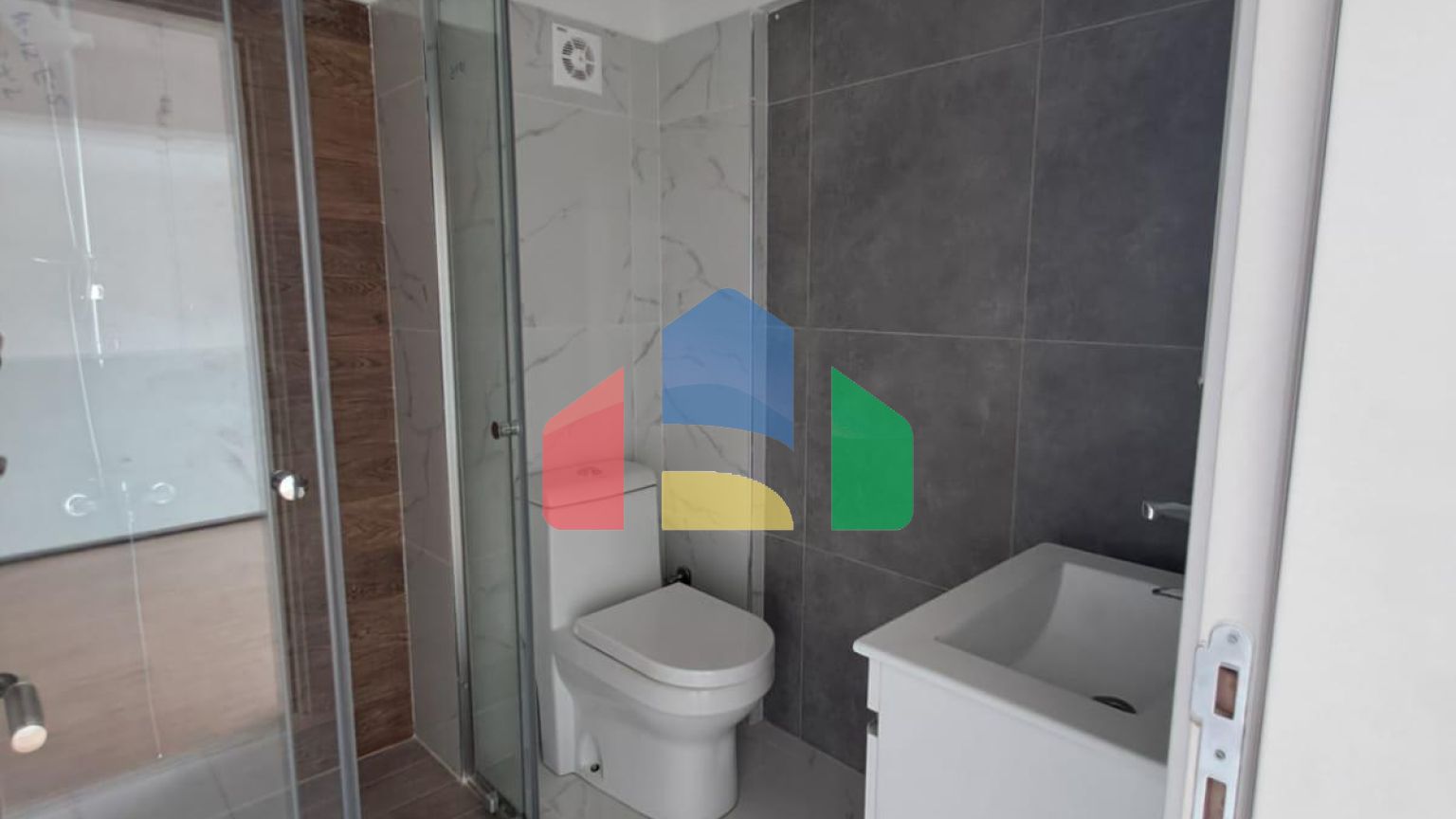 3-комнатные апартаменты loft 140 м2 с большой террасой 38 м2 в уютном комплексе