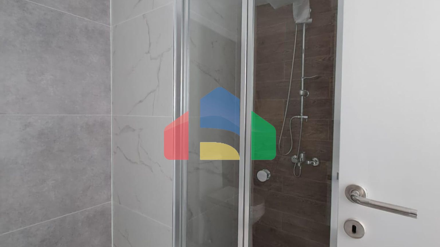 3-комнатные апартаменты loft 140 м2 с большой террасой 38 м2 в уютном комплексе