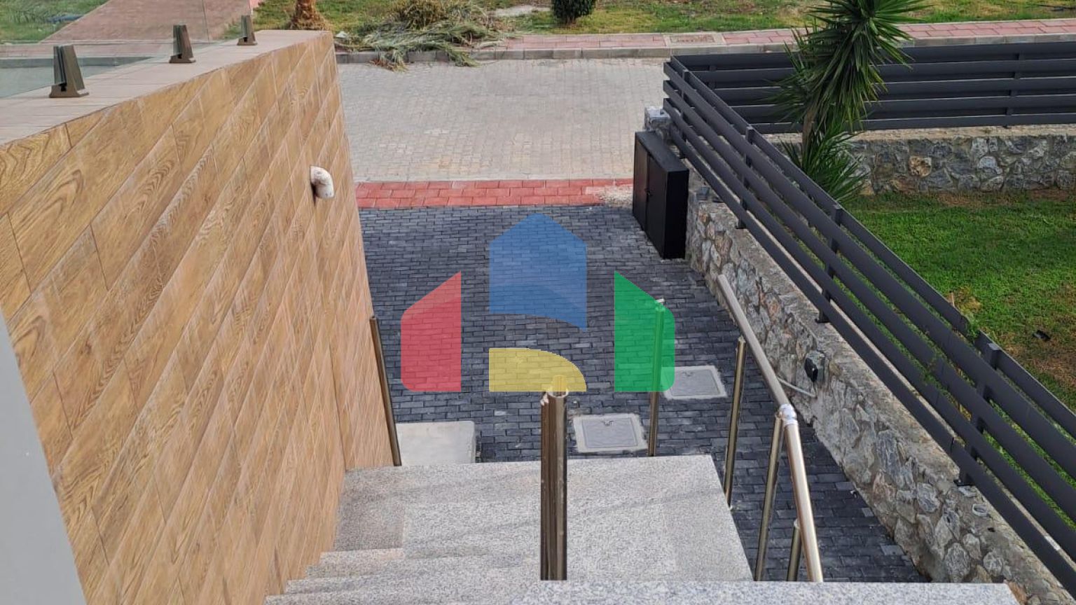 3-комнатные апартаменты loft 140 м2 с большой террасой 38 м2 в уютном комплексе