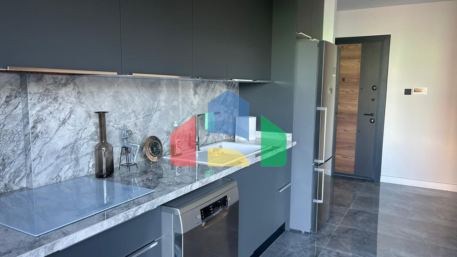 3-комнатные апартаменты 85 м2 на первой береговой линии