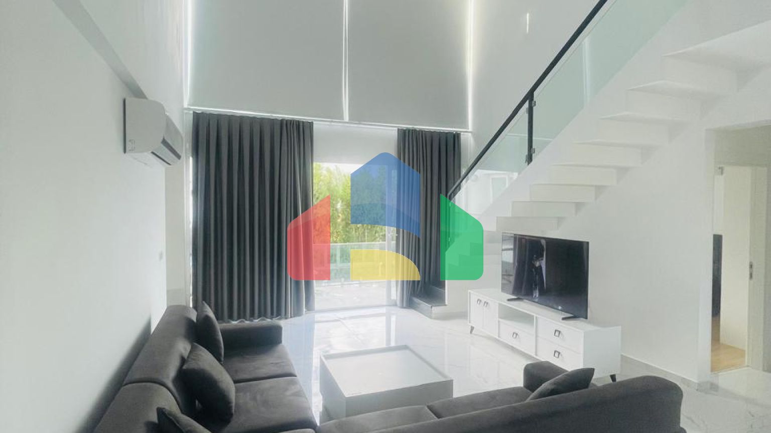 4-комнатные апартаменты loft 160 м2 в 10 минутах от моря