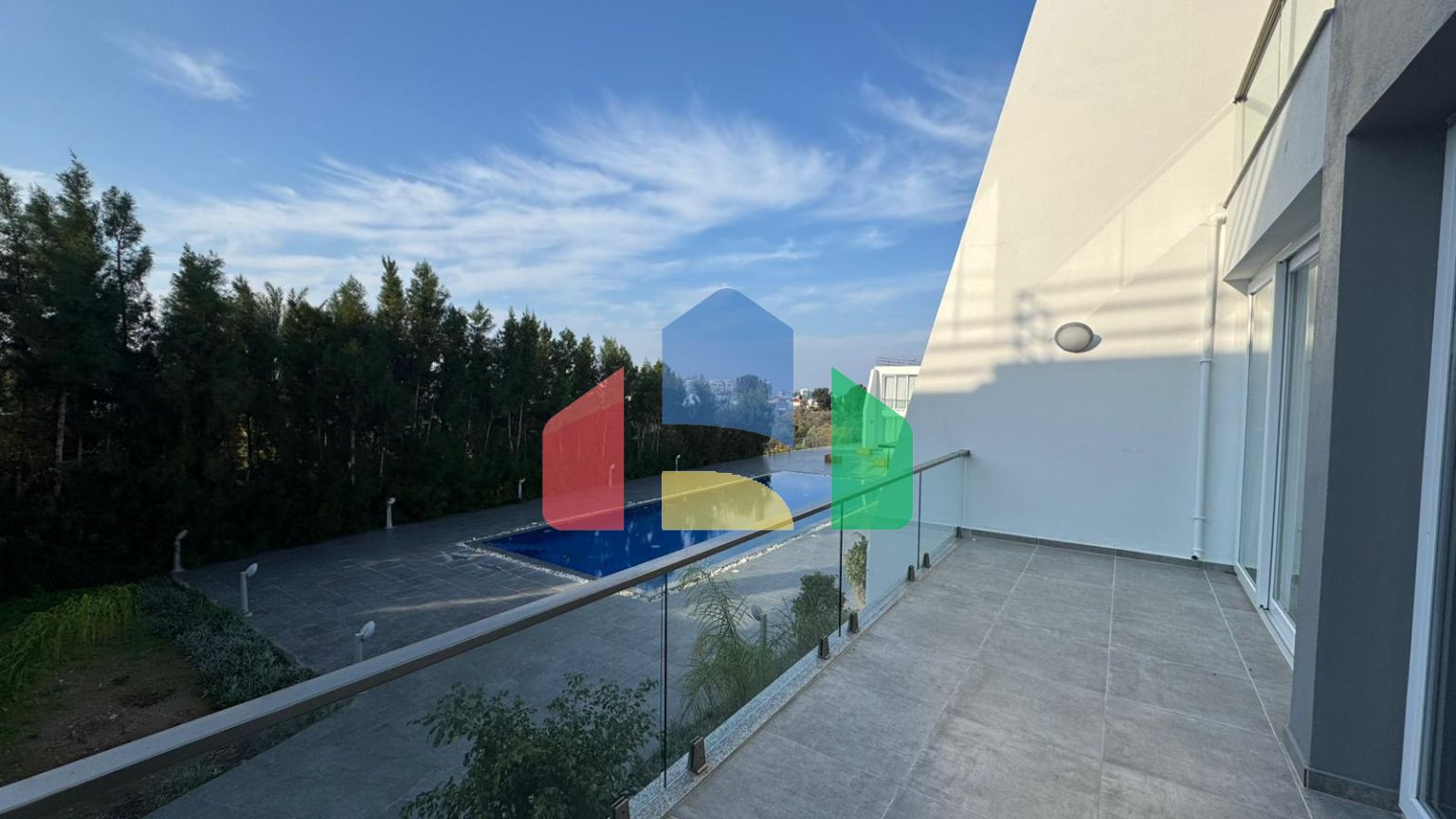 4-комнатные апартаменты loft 160 м2 в 10 минутах от моря