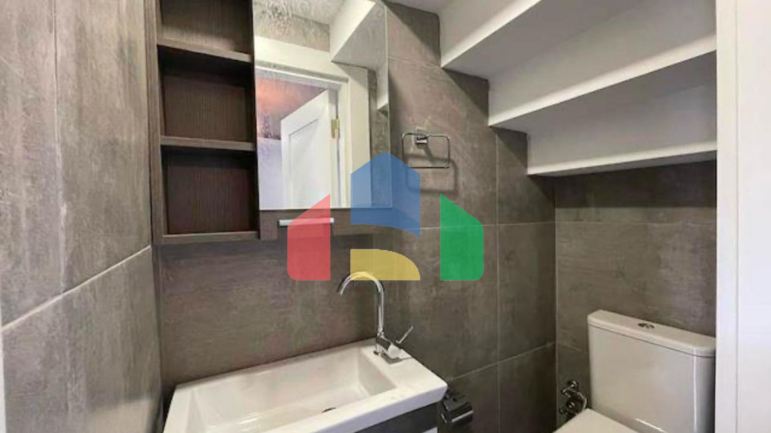 2-комнатные апартаменты loft 65м2 в 100 метрах от моря