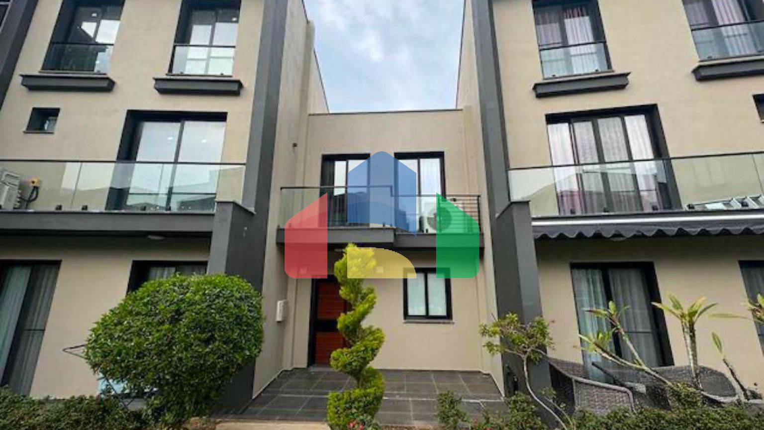 2-комнатные апартаменты loft 65м2 в 100 метрах от моря