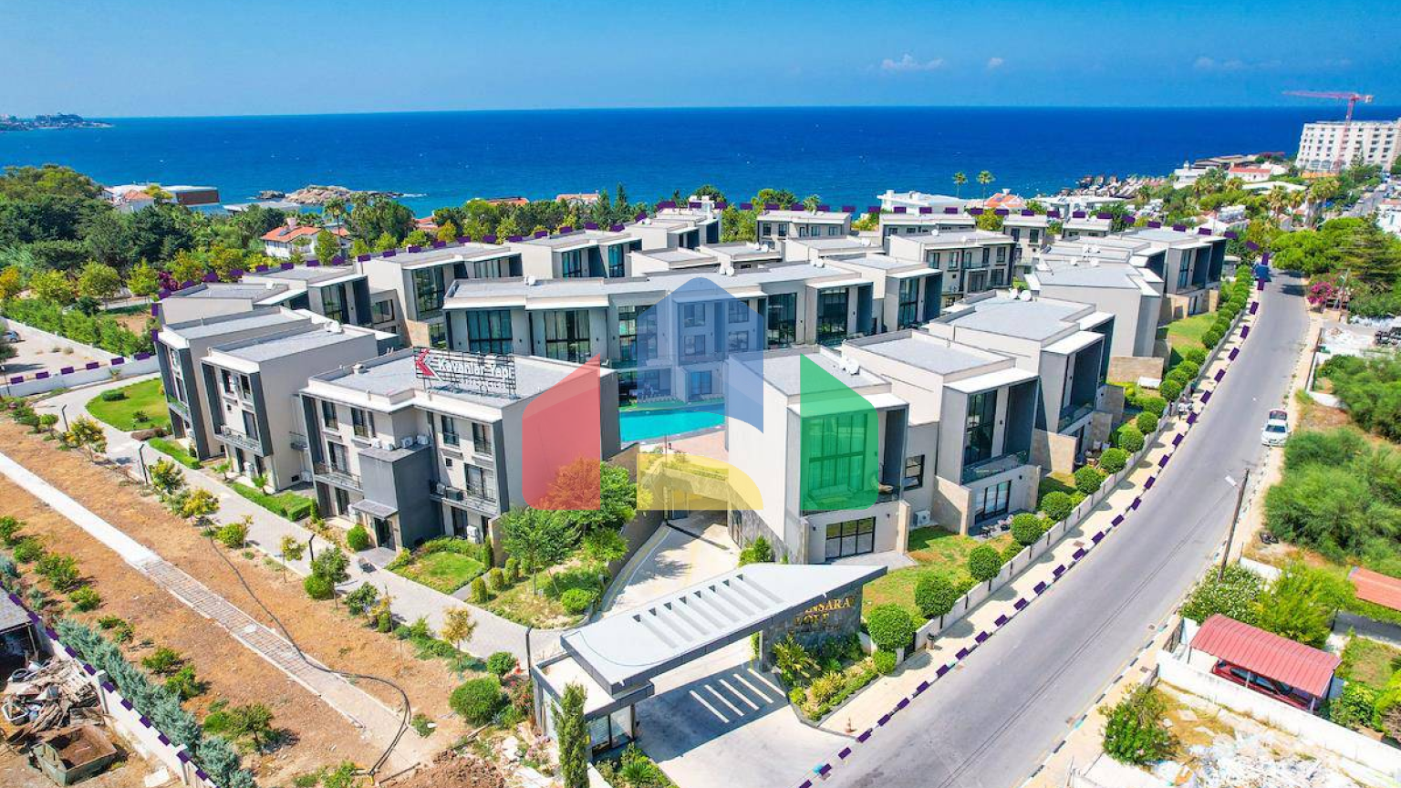 4-комнатные двухуровневые апартаменты 115 м2 в 100 метрах от моря