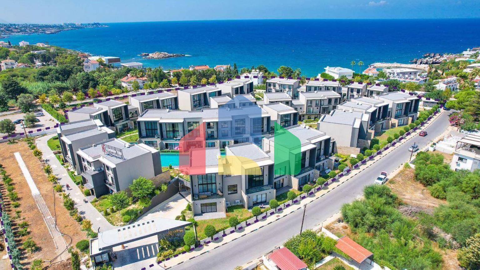 4-комнатные двухуровневые апартаменты 115 м2 в 100 метрах от моря