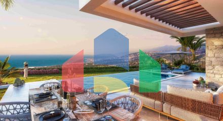 Студия пентхаус 38 м2 с террасой 12 м2 и на крыше 24 м2 в пешей доступности к пляжу Студия пентхаус 38 м2 с террасой 12 м2 и на крыше 24 м2 в пешей доступности к пляжу